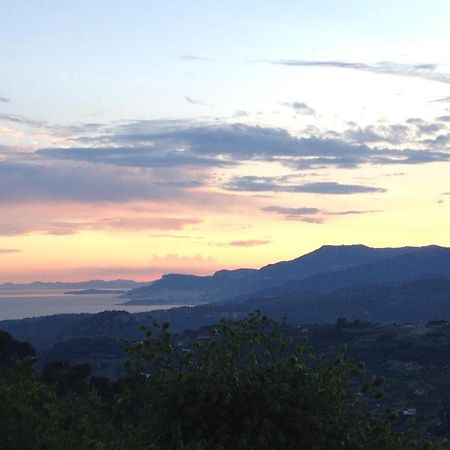 Sunset With View In Seborga Lägenhet Exteriör bild